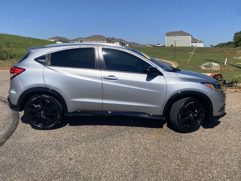 Used 2022 Honda HR-V Sport image 10