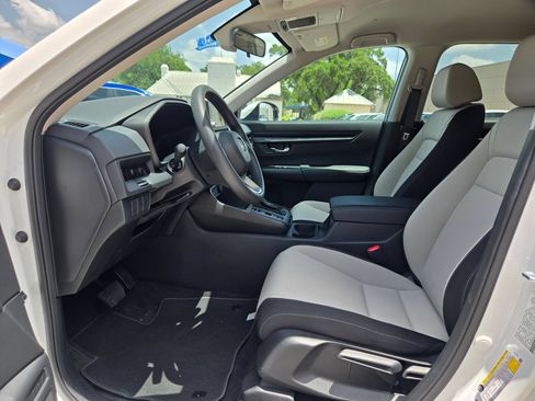 Used 2026 Honda CR-V LX image 9