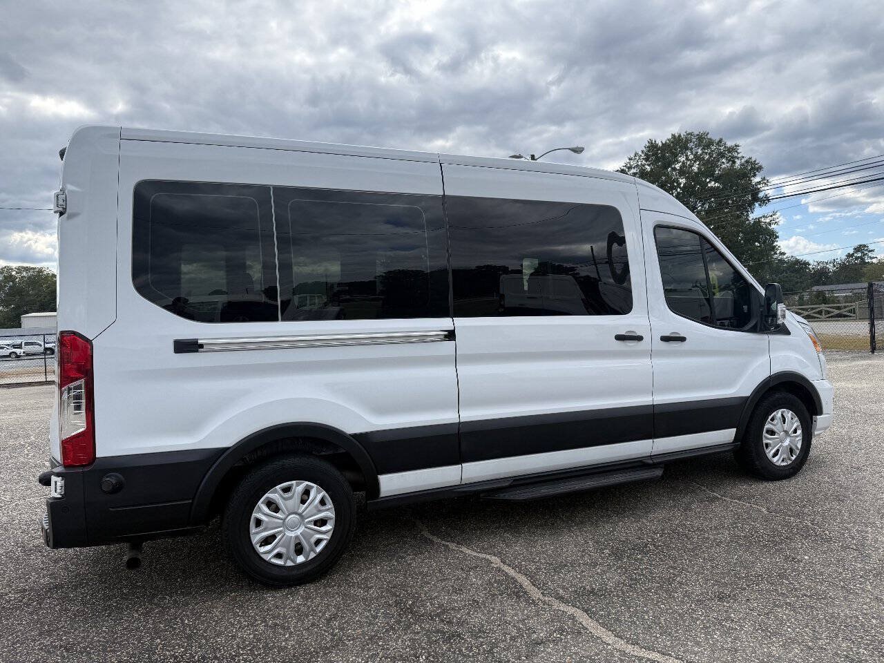Used 2020 Ford Transit 350 XLT RWD image 18