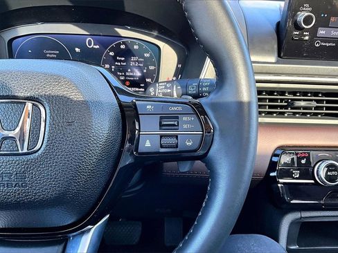 Used 2023 Honda Pilot Elite image 12