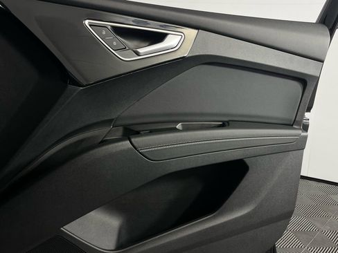 Used 2024 Audi Q4 e-tron Premium Plus w/ Premium Plus image 33