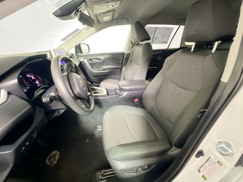 Used 2024 Toyota RAV4 XLE image 14