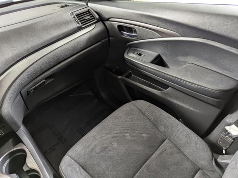 Used 2022 Honda Pilot Sport image 11