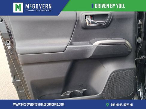 Used 2019 Toyota Tacoma TRD Off-Road image 10