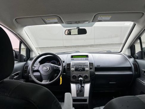 Used 2009 MAZDA MAZDA5 Sport image 11