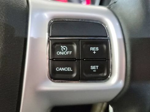 Used 2013 Chrysler 200 Limited FWD image 26
