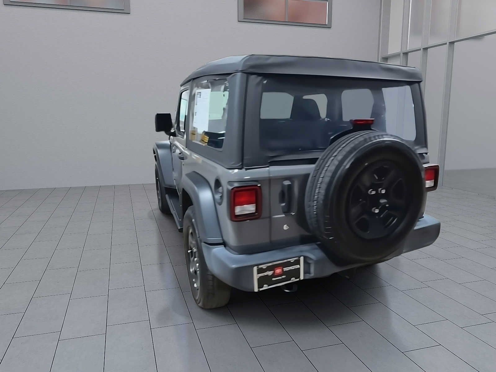 Used 2021 Jeep Wrangler Sport AWD/4WD image 7