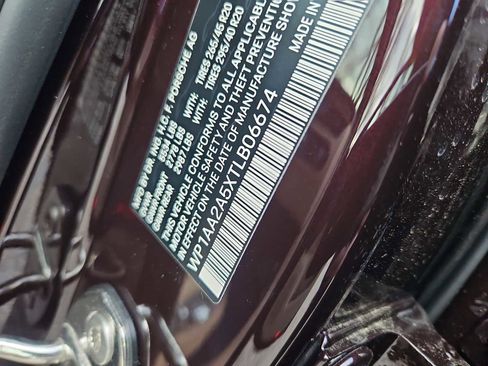 New 2026 Porsche Macan AWD/4WD image 26