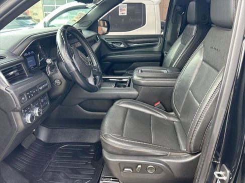 Used 2021 GMC Yukon Denali w/ Denali Premium Package RWD image 13