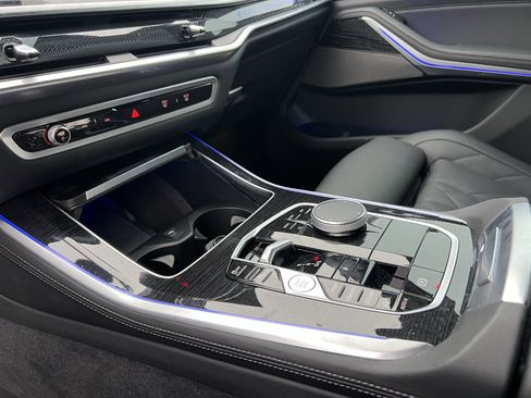 Used 2024 BMW X5 xDrive40i w/ M Sport Package image 26