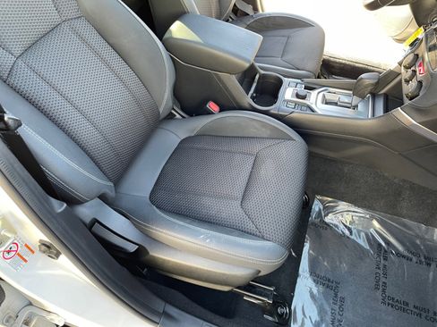 Used 2020 Subaru Forester Premium image 30