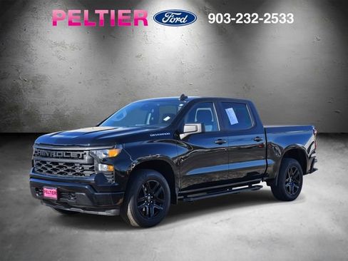 Used 2024 Chevrolet Silverado 1500 Custom image 3
