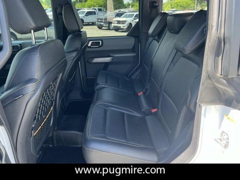Used 2023 Ford Bronco Badlands w/ Sasquatch Package AWD/4WD image 21