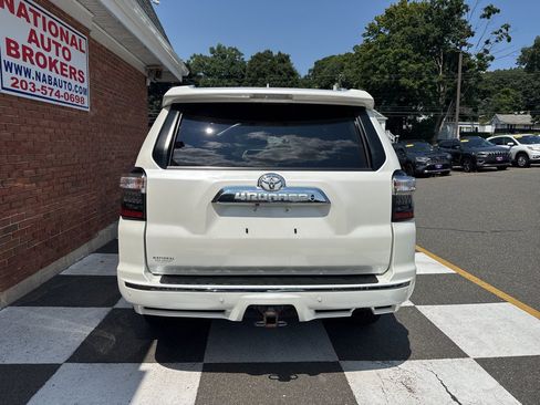 Used 2017 Toyota 4Runner Limited AWD/4WD image 10