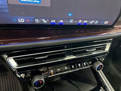 New 2026 Chevrolet Traverse RS w/ LPO, Floor Liner Package AWD/4WD image 17