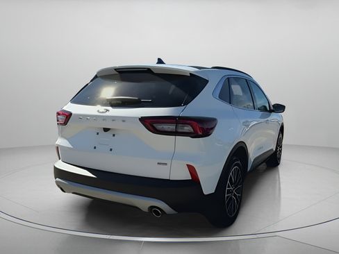 New 2026 Ford Escape SE image 30