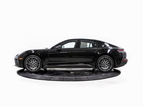 New 2026 Porsche Panamera 4 image 2