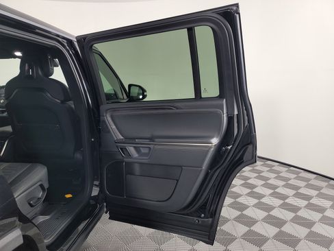 Used 2024 Rivian R1S Adventure image 19