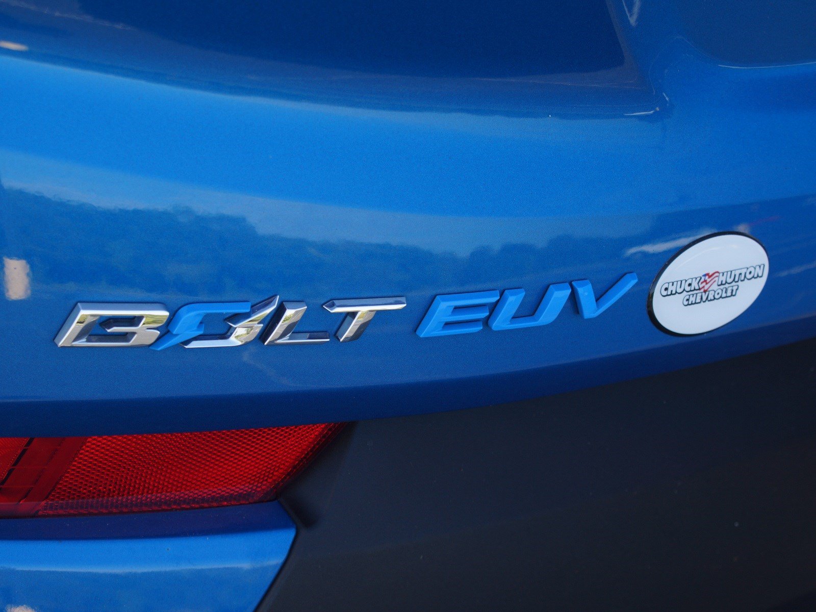 Used 2022 Chevrolet Bolt EUV Premier w/ Sun & Sound Package FWD image 18