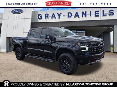 Used 2023 Chevrolet Silverado 1500 ZR2 w/ Technology Package image 1