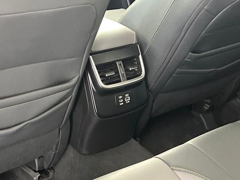 Used 2023 Subaru Outback Onyx Edition image 37