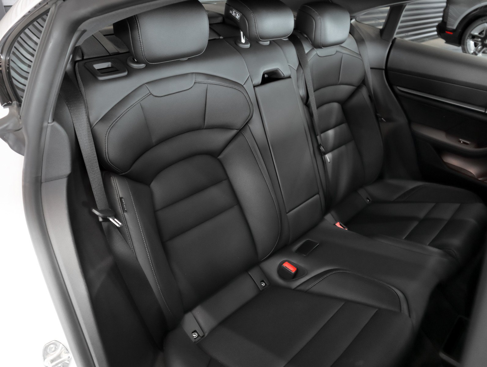 Certified 2025 Porsche Taycan RWD image 6