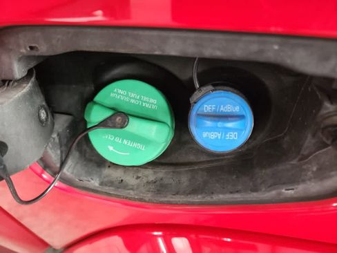 Used 2022 Jeep Gladiator Sport image 36