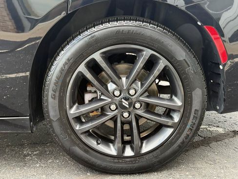 Used 2019 Dodge Charger SXT w/ Blacktop Package AWD/4WD image 28