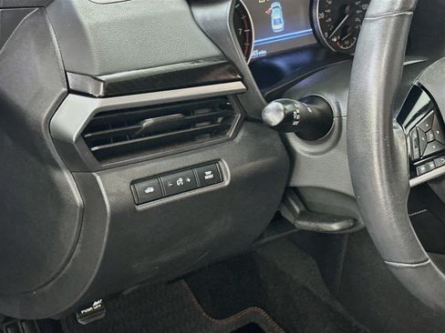 Used 2023 Nissan Altima 2.5 SR w/ SR Premium Package FWD image 17