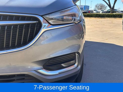 Used 2018 Buick Enclave Essence image 3