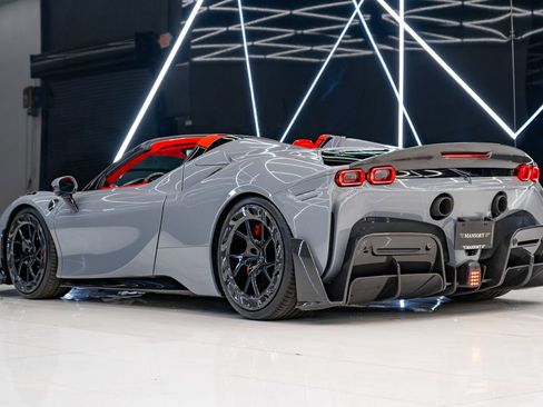 Used 2022 Ferrari SF90 Spider AWD/4WD image 8