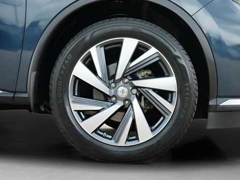 Used 2015 Nissan Murano Platinum w/ Platinum Technology Package FWD image 9