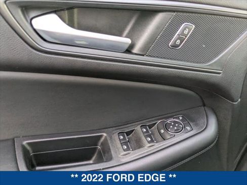 Used 2022 Ford Edge SE w/ Black Appearance Package AWD/4WD image 11