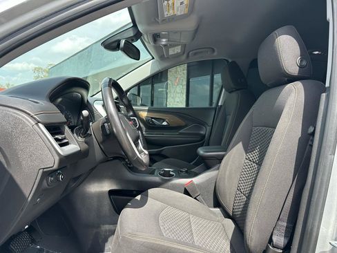 Used 2020 GMC Terrain SLE FWD image 2