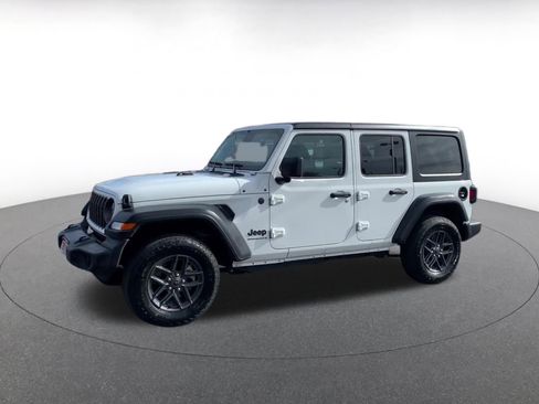 Used 2025 Jeep Wrangler Sport S image 8