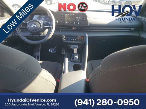 Certified 2025 Hyundai Elantra Sport FWD image 17
