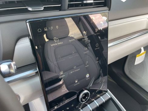 New 2026 GMC Terrain Denali image 13