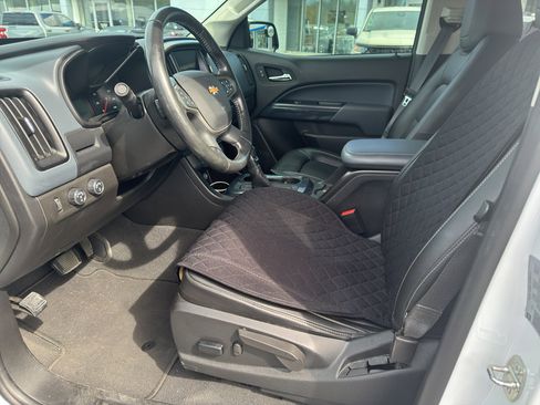Used 2022 Chevrolet Colorado Z71 image 10