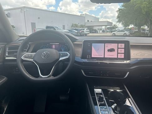 New 2026 Volkswagen Atlas SE FWD image 46
