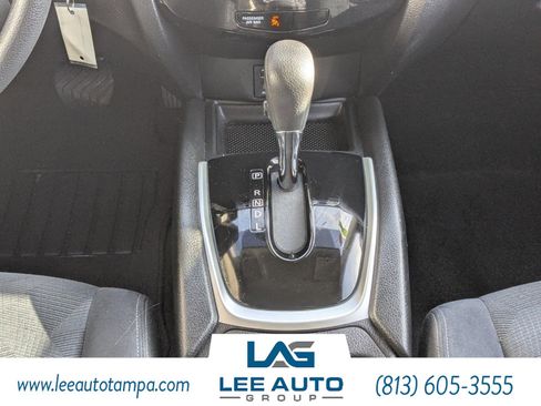 Used 2016 Nissan Rogue S image 17