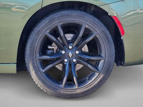 Used 2018 Dodge Charger SXT w/ Blacktop Package image 16