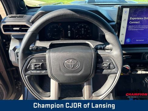 Used 2025 Toyota 4Runner TRD Sport Premium AWD/4WD image 19