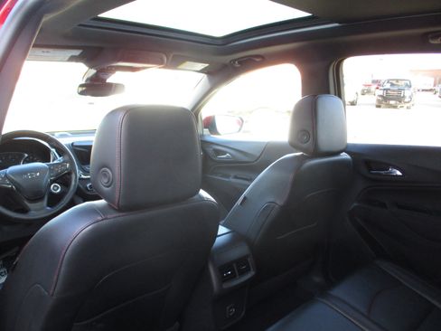 Used 2024 Chevrolet Equinox RS w/ RS Leather Package image 18