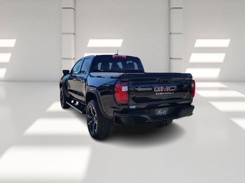 New 2026 GMC Canyon Denali image 5