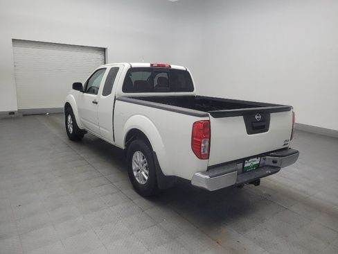 Used 2019 Nissan Frontier SV AWD/4WD image 5