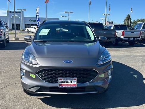 Used 2022 Ford Escape SEL w/ Technology Package FWD image 9