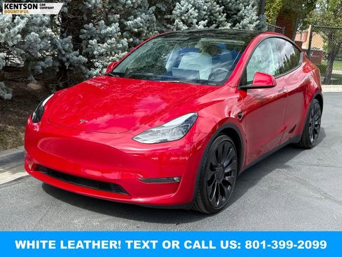 Used 2023 Tesla Model Y Performance AWD/4WD image 3