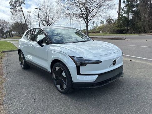 New 2026 Volvo EX30 Plus image 4