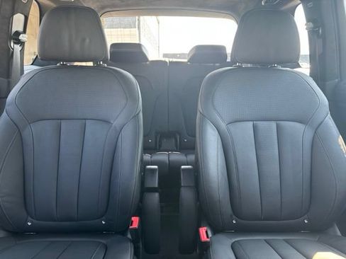Certified 2022 BMW X7 xDrive40i w/ M Sport Package AWD/4WD image 24