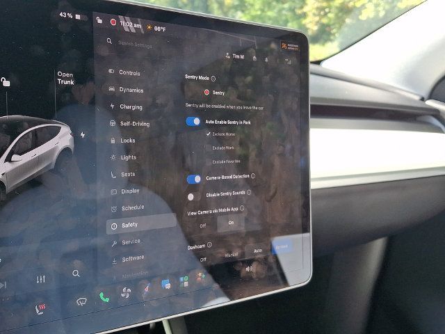 Used 2021 Tesla Model Y Long Range AWD/4WD image 35